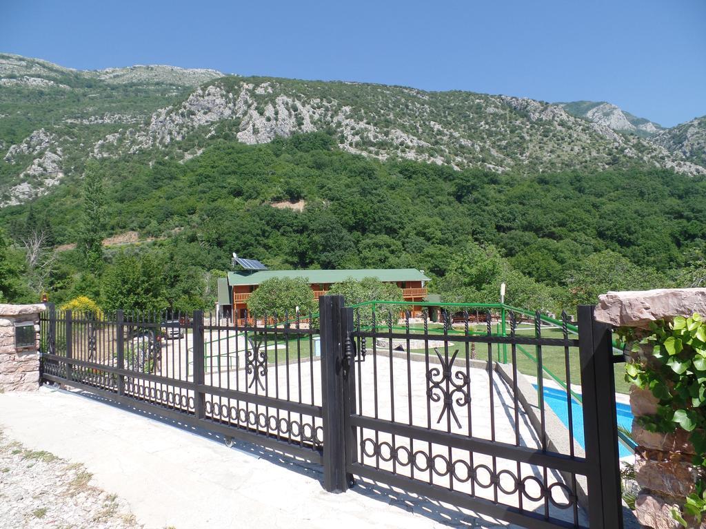 Guest House Jadran Pol Petrovac Exterior foto