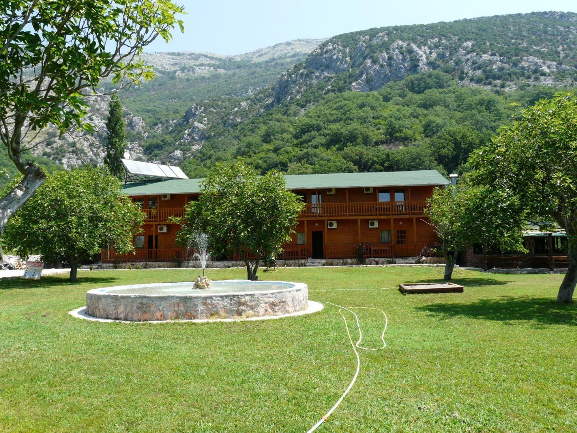 Guest House Jadran Pol Petrovac Exterior foto